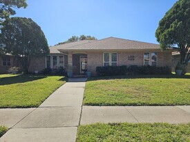 1126 Mayapple Dr in Garland, TX - Building Photo