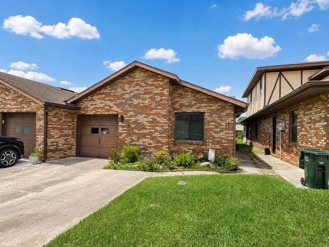 property at 614 Lake Carolyn Cir