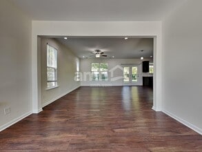 95 Gentry Way in Richmond Hill, GA - Building Photo - Building Photo