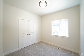 1561 110 in Logan, UT - Building Photo - Building Photo
