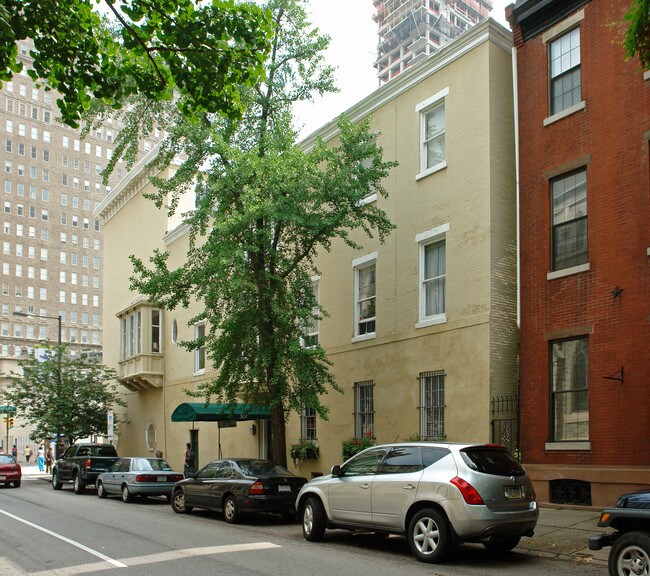 1736 Spruce St in Philadelphia, PA - Building Photo - Building Photo