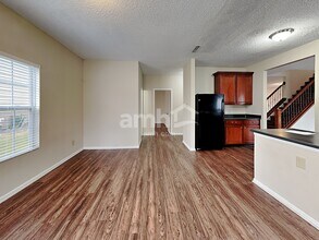 9471 W Quarter Moon Dr in Pendleton, IN - Building Photo - Building Photo