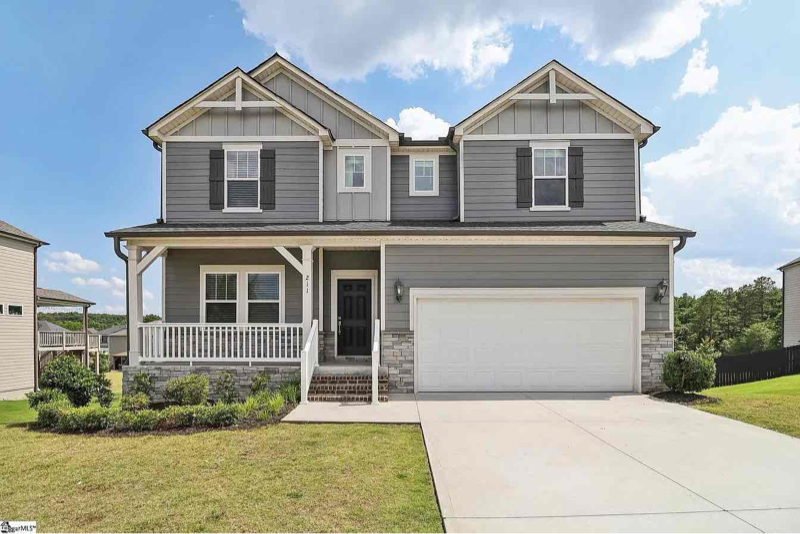 211 Terrapin Cross Way in Simpsonville, SC - Building Photo