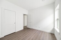 835 Paul Quinn St photo'