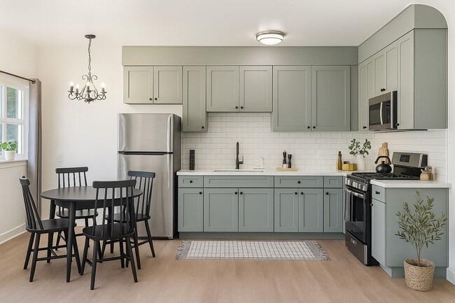 ONE MONTH FREE! Enjoy a LOOK & LEASE special of $500!