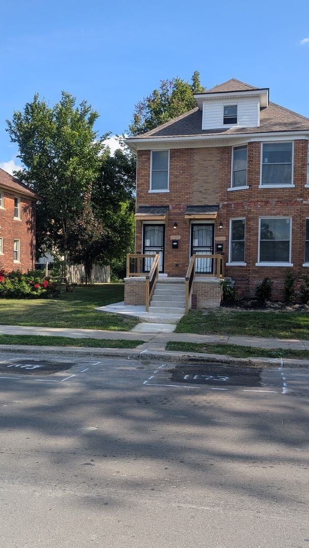 property at 1175-1177 W Euclid St