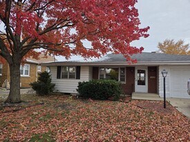 1311 Kenmore Ave in Joliet, IL - Building Photo