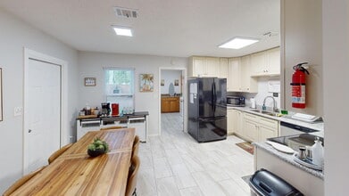 3900 Baywoods Dr in Pensacola, FL - Building Photo - Building Photo