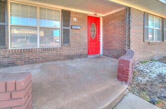 820 NE 81st St in Oklahoma City, OK - Building Photo - Building Photo