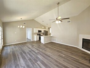 2208 Teakwood Ct in Lewisville, TX - Building Photo - Building Photo