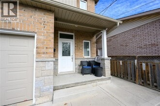 265 Cedardale Ave in Hamilton, ON - Building Photo - Building Photo