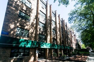 665 W Wrightwood Ave in Chicago, IL - Building Photo