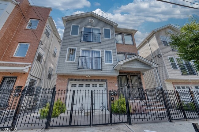property at 573 S 18th St