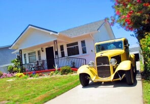 1042 W 14th St in San Pedro, CA - Building Photo