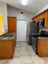 2226 Arbour Walk Cir in Naples, FL - Building Photo - Building Photo