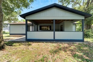 502 Euclid Ave in Seffner, FL - Building Photo