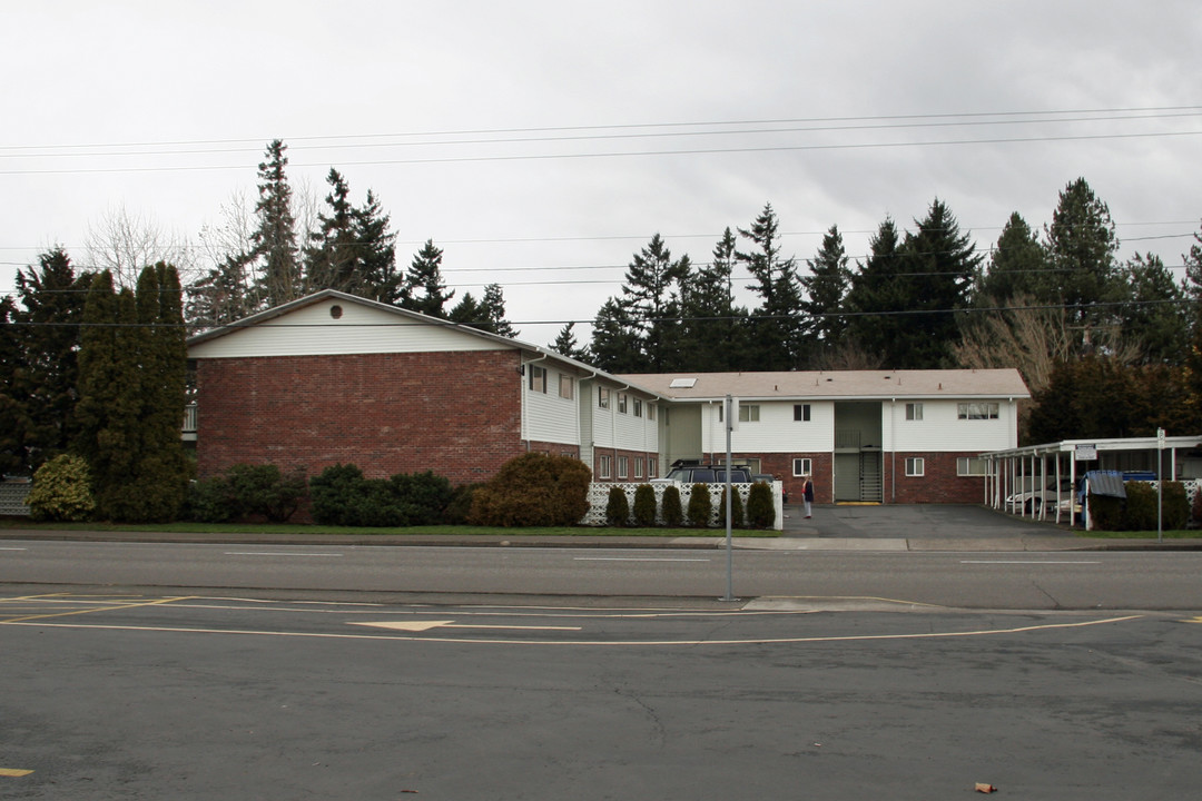 Weidler East in Portland, OR - Foto de edificio