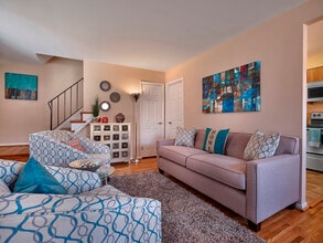 The Preserve at Darby Creek in Prospect Park, PA - Foto de edificio - Building Photo