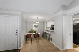 Cobblestone in Arlington, TX - Building Photo - Building Photo