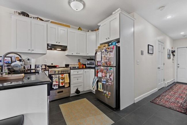 149 Cottage St in Boston, MA - Building Photo - Building Photo