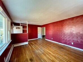 705 N McKinley Ave in Endicott, NY - Building Photo - Building Photo