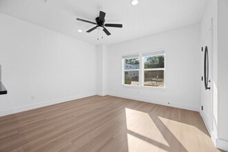 8412 Sunnyhill St in Houston, TX - Building Photo - Building Photo