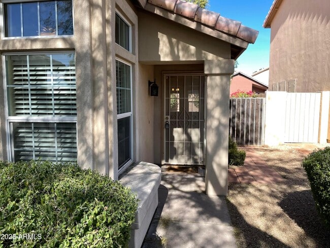 4034 E Chaparosa Way in Cave Creek, AZ - Building Photo - Building Photo