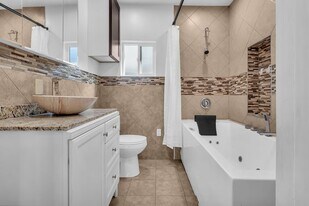 5246 N Gareloch Ave in Azusa, CA - Building Photo