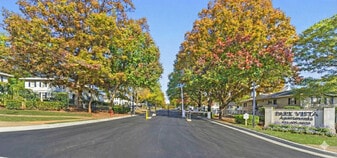 Park Vista Apartments in Atlanta, GA - Building Photo