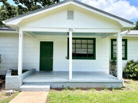571 Whitehead Rd in Athens, GA - Building Photo