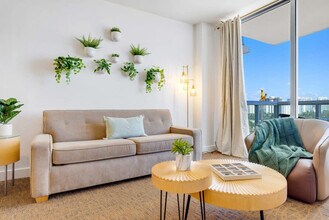 18683 Collins Ave in Sunny Isles Beach, FL - Building Photo - Building Photo