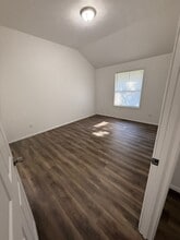 3904 N 16th St in Ozark, MO - Building Photo - Building Photo