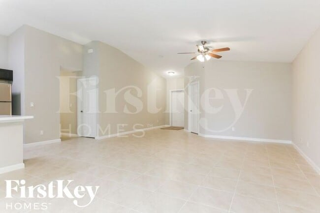 1062 SW Fenway Rd in Port St. Lucie, FL - Building Photo - Building Photo