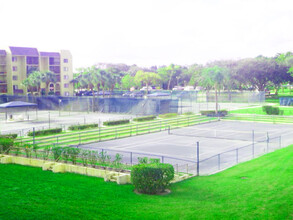 2794 Tennis Club Dr in West Palm Beach, FL - Building Photo - Building Photo