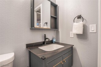 3220 Shoreheight St in Las Vegas, NV - Building Photo - Building Photo