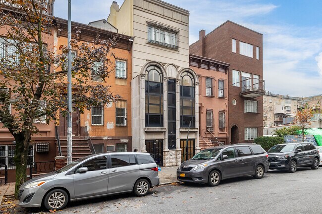 104 Rutledge St in Brooklyn, NY - Building Photo - Building Photo