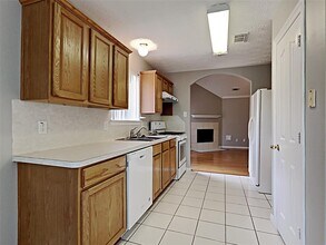 4830 Edgegate Dr in Spring, TX - Building Photo - Building Photo