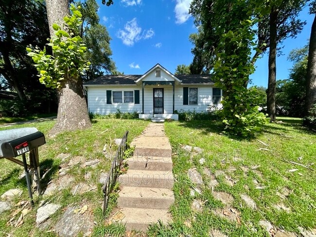property at 1010 Maple St
