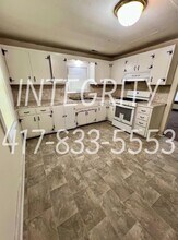 1631 E 8th St N in Springfield, MO - Building Photo - Building Photo