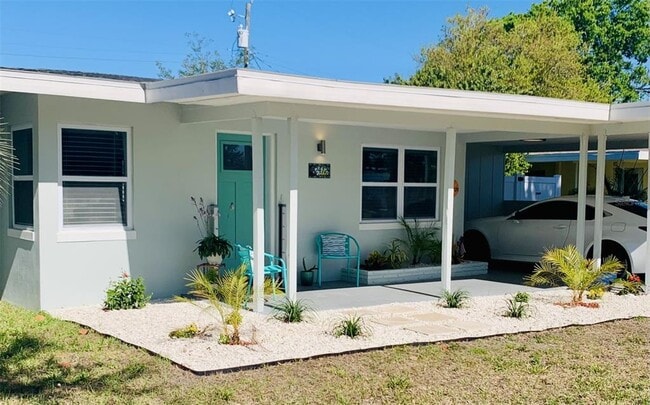 2472 Coronado Way in Dunedin, FL - Building Photo - Building Photo