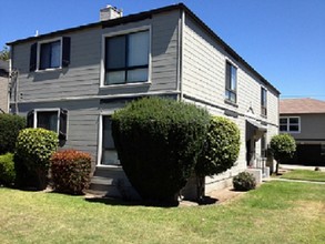 1607 Santa Clara Ave in Alameda, CA - Building Photo - Building Photo