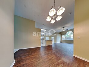 2315 Kenwick Dr in Valrico, FL - Building Photo - Building Photo