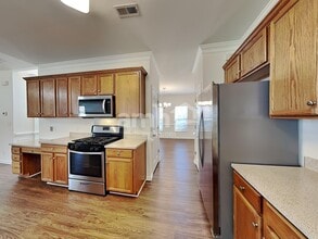 7419 Gate Key Ct in Stanley, NC - Building Photo - Building Photo