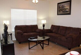 2746 Oakwater Dr in Kissimmee, FL - Building Photo - Building Photo