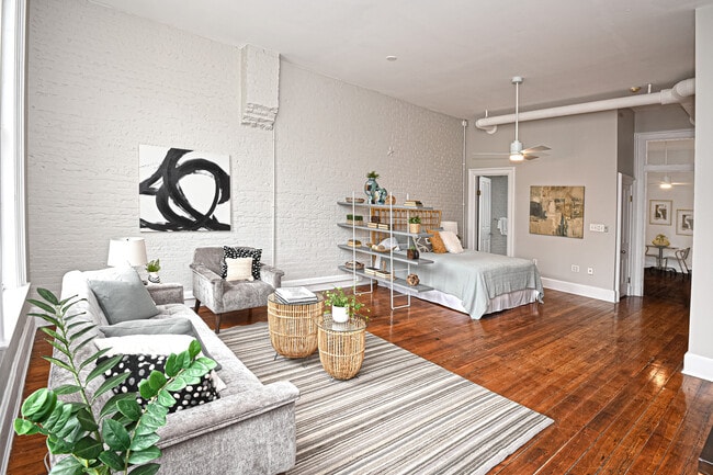 1343 Main St, Unit 5