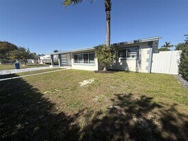 9611 Jamaica Dr in Cutler Bay, FL - Building Photo