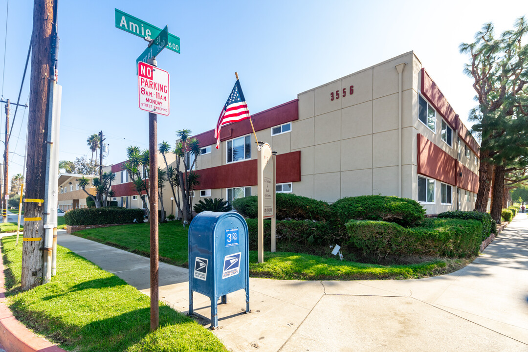 Garnet Arms in Torrance, CA - Foto de edificio