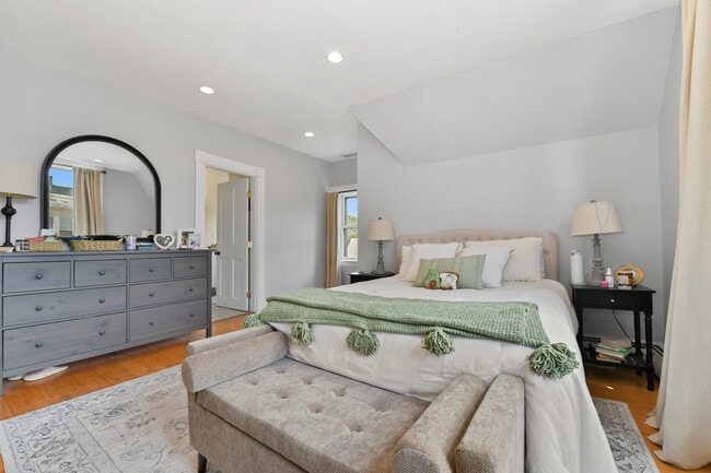 1774 Beacon St, Unit 6