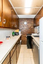 32 Irving St, Unit 1 in Boston, MA - Building Photo - Building Photo