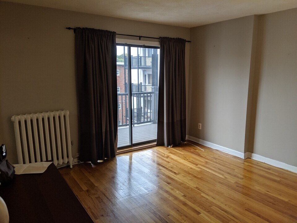 1480 Commonwealth Ave in Boston, MA - Building Photo